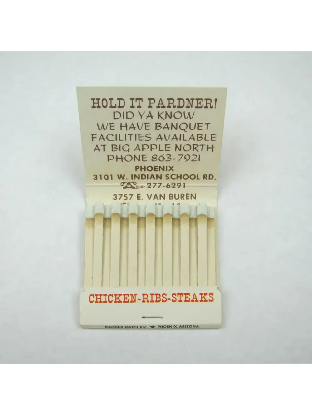 4 Matchbooks Bill Johnsons Big Apple, Chuck Wagon, Fergusons, Arizona Tugboat CA